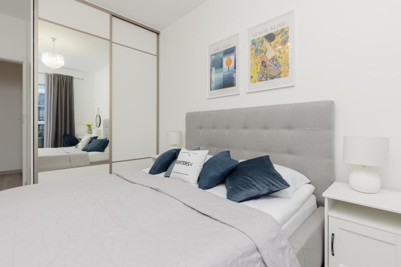 Cozy Apartment With Parking Bakalarska By Noclegi Renters Warszawa Exteriör bild