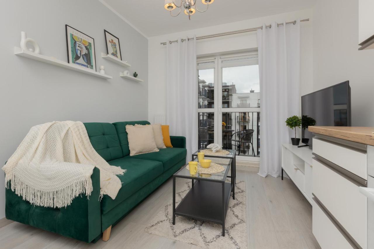 Cozy Apartment With Parking Bakalarska By Noclegi Renters Warszawa Exteriör bild